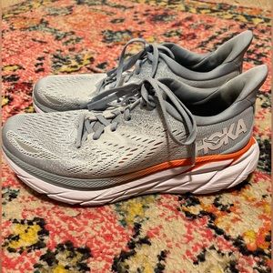 Hoka Clifton 8
